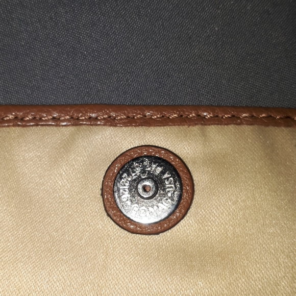 Coach small purse/clutch. - Picture 9 of 9